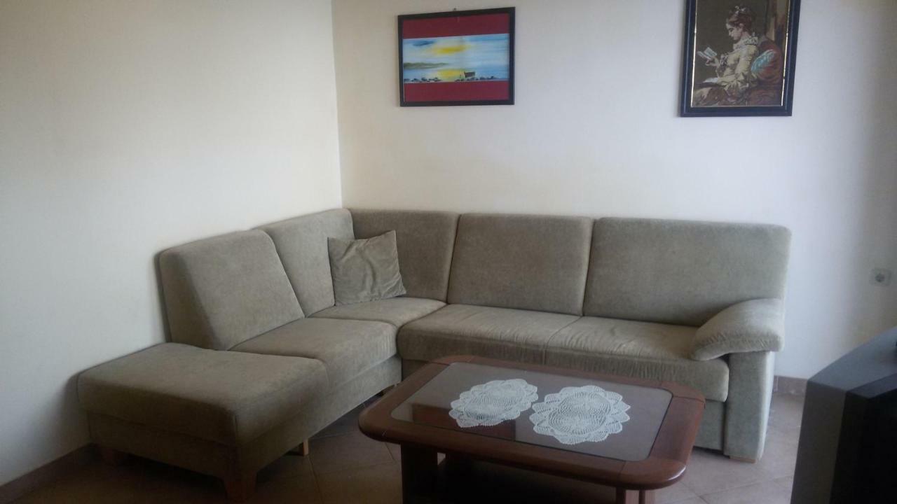 Apartmani Irena Veprinac Exterior photo